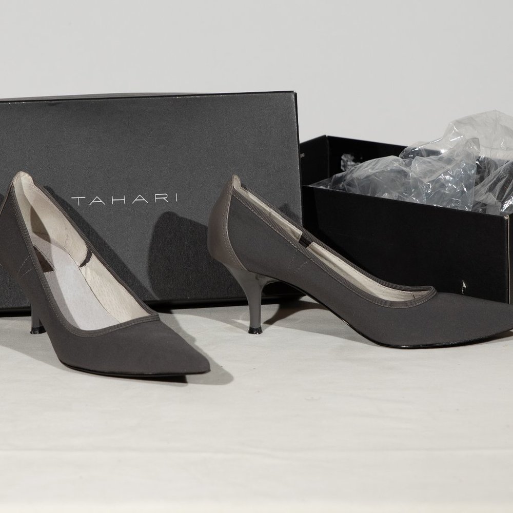 Tahari Heels "Dottie" Slate Color sz 7 1/2